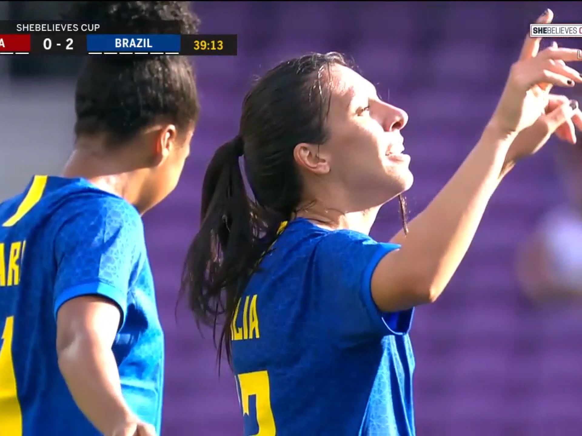 Julia Bianchi devre arası öncesinde gol atarken Brezilya, Kanada’yı 2-0 öne geçirdi