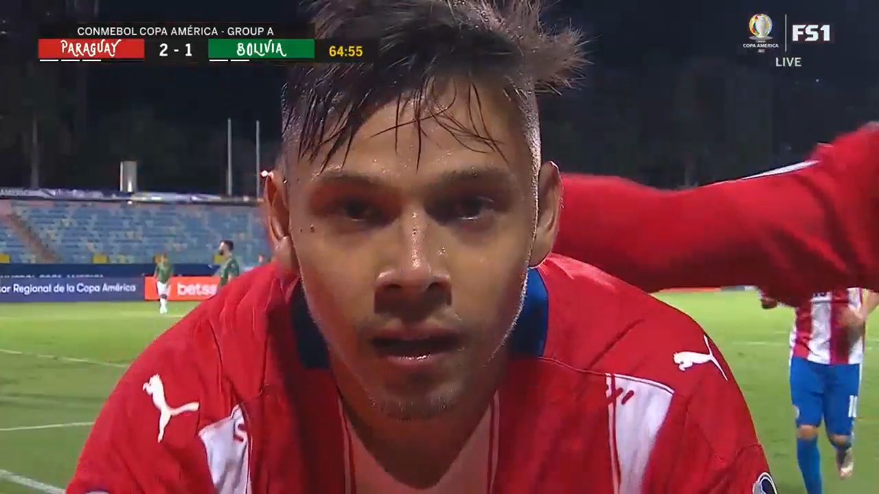 Üç dakikada iki gol atan Paraguay, Bolivya’yı 2-1 mağlup etti.