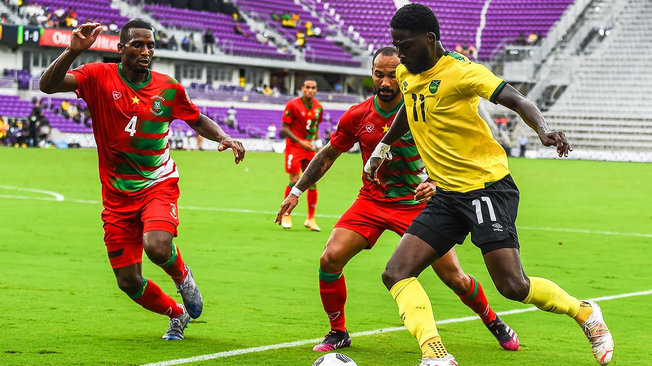 Jamaika 2021 Altın Kupası’nı Surinam’ı 2-0 yenerek açtı