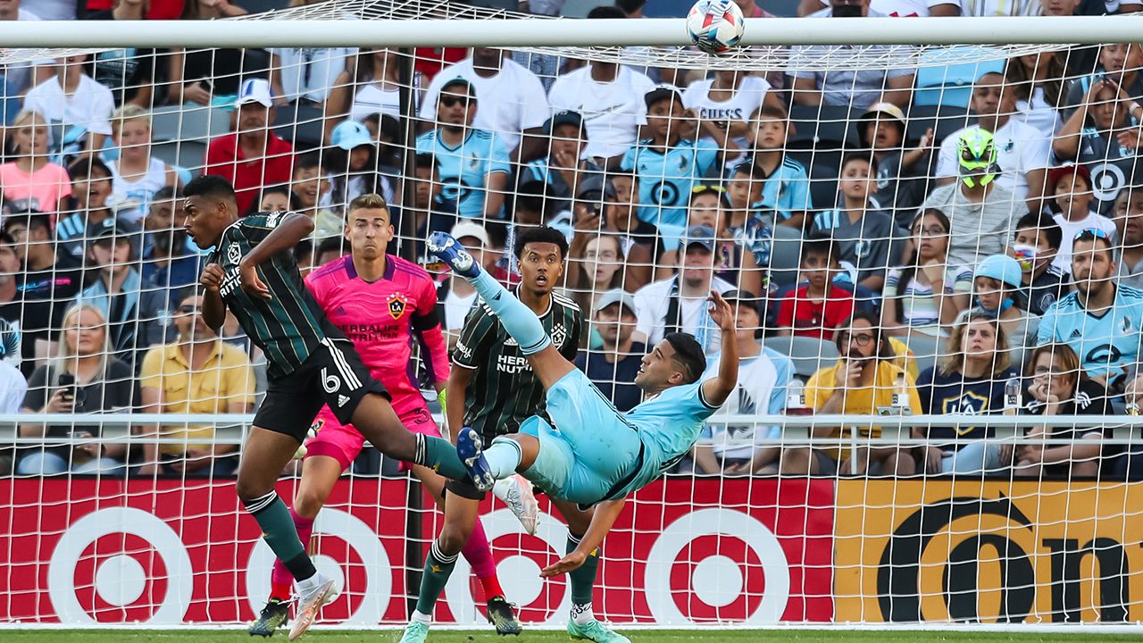 Jonathan Klinsmann’ın yedi kurtarışı Galaxy’nin Minnesota United’ı 1-0 yenmesine yardımcı oldu ve Batı Konferansı masasına oturdu