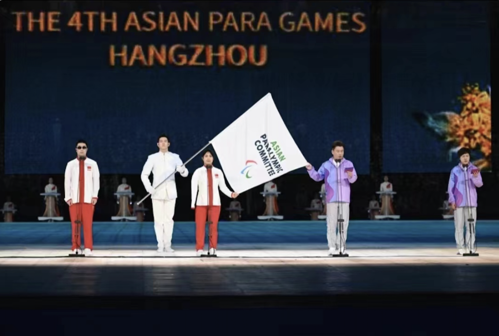 Oturan voleybol paydaşları Asya Para Oyunları Açılış Törenine katıldı > World ParaVolleyWorld ParaVolley