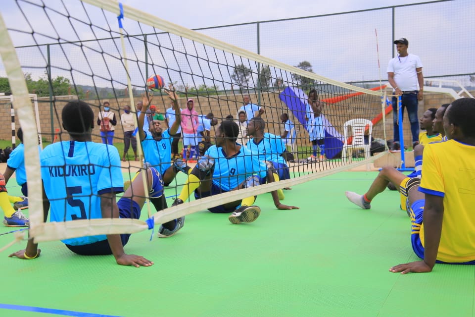 Ruanda Oturarak Voleybol Ulusal Şampiyonası Bugesera’da üçüncü tur karşılaşmalarına hazırlanıyor